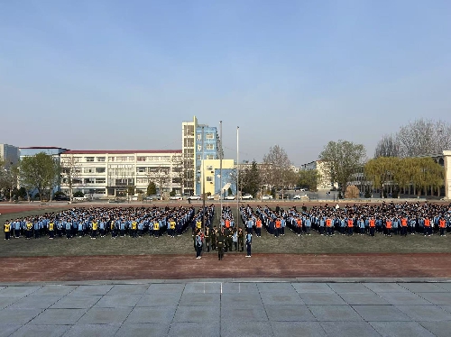 青春力量赓续精神 榜样引领文明风尚--青岛国开中学举行升旗仪式暨第七届美德少年颁奖活动 ...